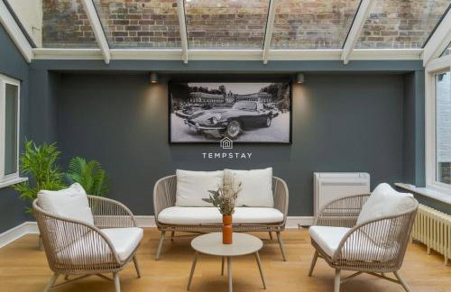 Cosy Family Home Near Thorpe Park & Legoland - Foto 11