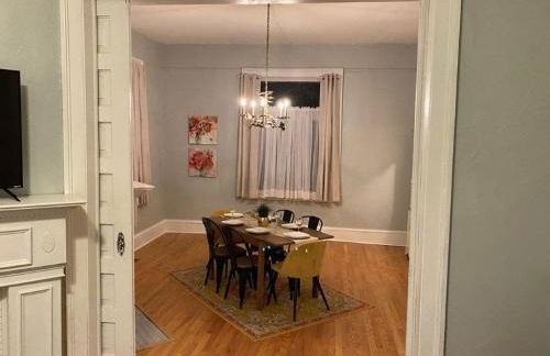 Dauphin District Darling #1-Downtown, Restaurants - Foto 38