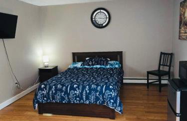 Suites on East Side near Whole Foods, Brown University, Miriam Hospital, MBTA, Downtown, - Photo 15