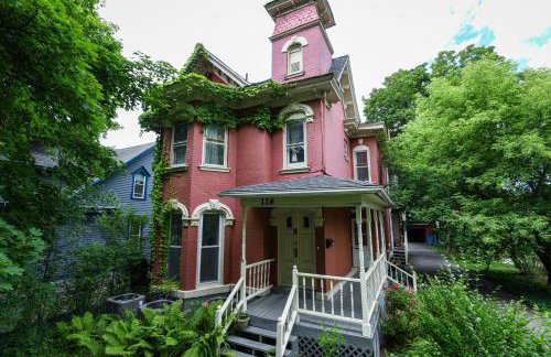 Fully Remodeled, Charming Victorian Home - Foto 13
