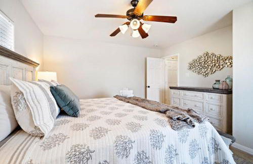 Beach house with large deck and patio - Foto 19