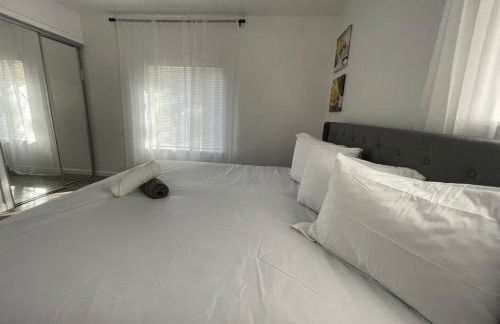 Four Bedroom Home Near Hartsfield Jackson Airport - Foto 28