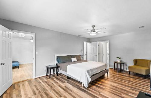 Lilburn Gateway with Game Loft, Fire Pit, Stone Mountain - Foto 34