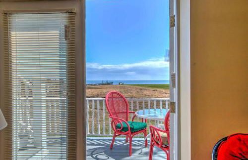 Charming Marshallberg Apt with Water Views and Dock! - Foto 15