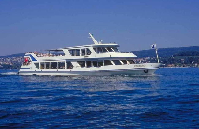 Tour por Zúrich + Paseo en barco + Entrada al Museo Lindt - Foto 1