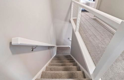 Large Remodeled 4 Bedroom Only 7 Minutes to Downtown - Foto 22