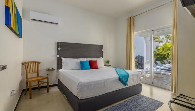 NEW Modern 4BR 4 5BA w Pool Outdoor Dining - Foto 4, Habitación