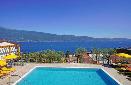 Residence Dany appartamenti con cucina vista lago piscina e parcheggio - Foto 43