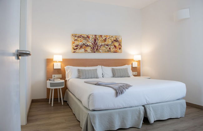 Aparthotel Aura Park Fira Barcelona - Photo 23