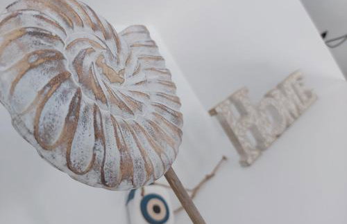 Vintage Beach House - Photo 20