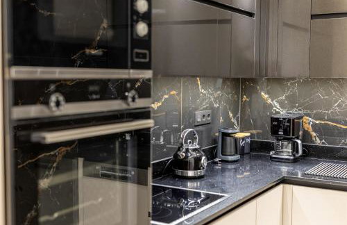 Vivian's Luxury Suite - Photo 6