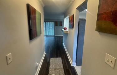 Suburban Retreat 15 Mins to Downtown Detroit - Foto 3