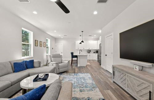 NEW! Casa Cereza - Gorgeous,Spacious, Newly Constructed Home In West Tampa - Foto 4