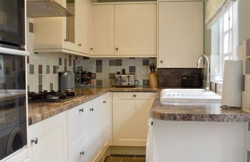 Old Town Cottage - Photo 5