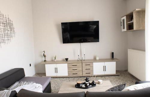 Helen's Cozy Stay - Photo 16