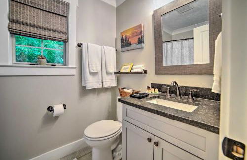 Crystal River Cabin with Scenic View and Fire Pit - Foto 15