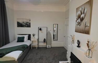 Spacious - Free Parking - Sleeps 6 - M20-FolkestoneCentralStation - Foto 23