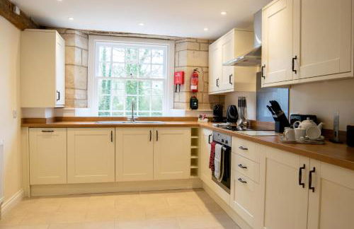 Princess Elizabeth - Photo 4