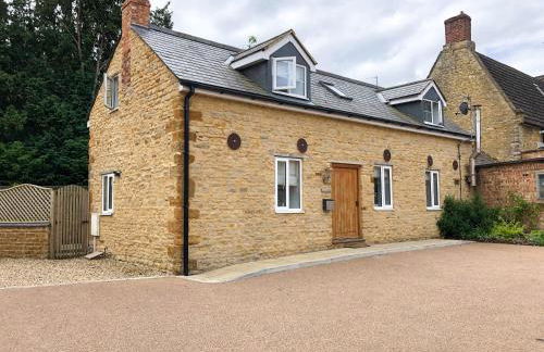 The Manor Barn - Photo 30