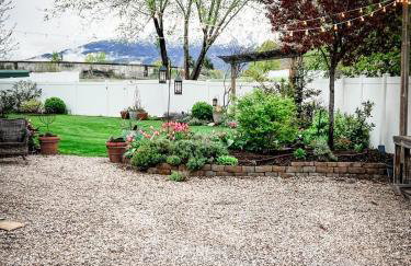 Bright & Cozy Basement Retreat - Foto 12