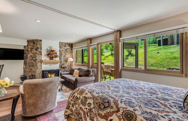 Laurelwood Condominiums - Foto 76