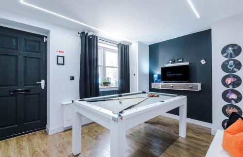 Incredible Home With Games Room, Sleeps 8, Parking Included, Perfect For Groups, Families, Contractors, Professionals - Photo 56