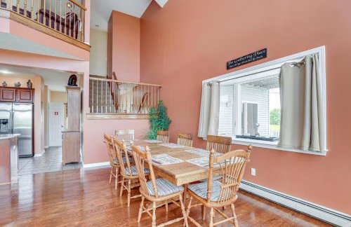 The Gathering Place Rushville Home with Hot Tub - Foto 5