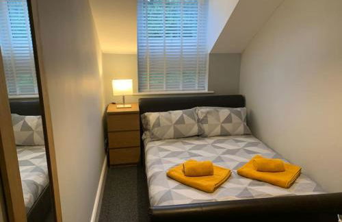 Fantastic Large 2 X Bedroom Flat, Free Parking - Photo 9
