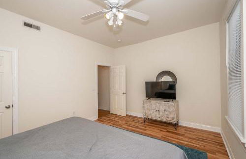 Cityscape Escape - Local Eateries - Foto 27