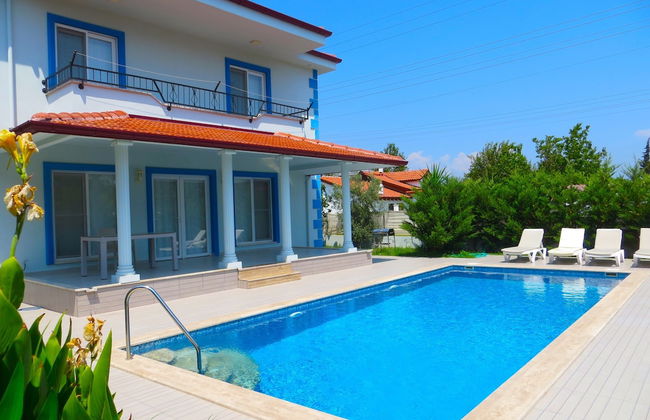 Villasleeps10-pool-bbq-mountainview-ac-parking - Foto 1