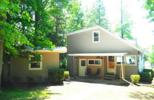 Cavalier Cottage - Private Lakefront w Kayaks! - Foto 1