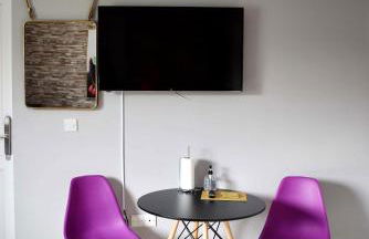 Modern Luxury 1 bed apartment with parking near Stansted Airport - Foto 7