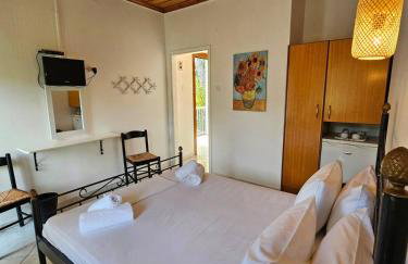 The Pine Trees - Foto 22