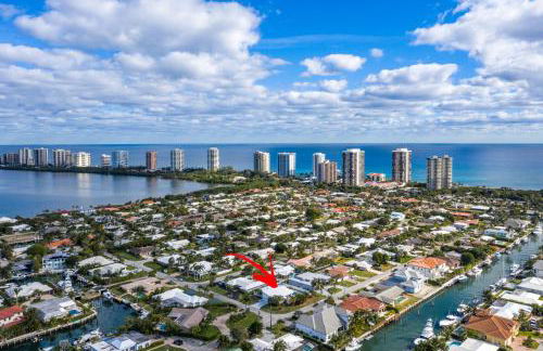 Beach Lux - Heated Pool with Infinity Spa, Cabana, BBQ, Golden Tee - Walk to Beach - by Maven Vacation Rentals - Foto 6