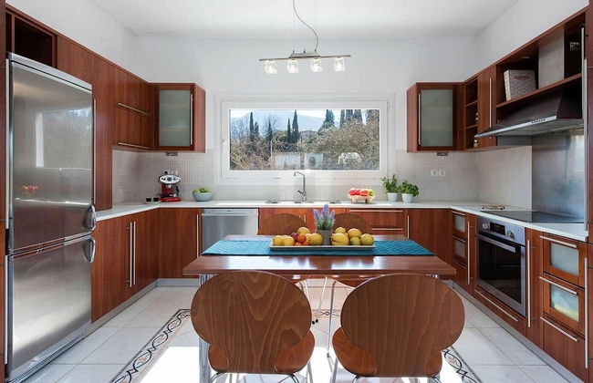 Villa Noulia With 4 Bedrooms and 2 Bathrooms - Photo 36