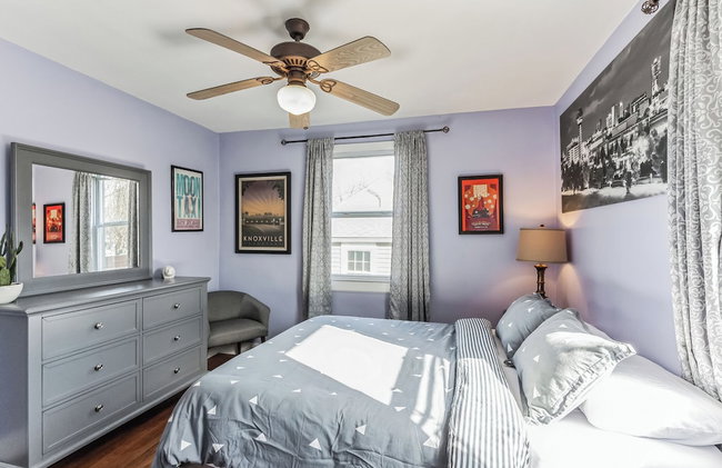 Bluebird Bungalow Chic Home, Quiet Neighborhood - Foto 4