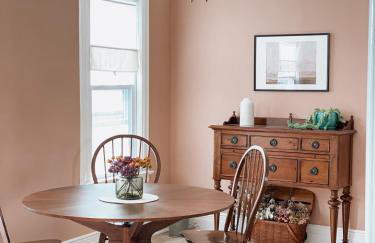 Designer Home 2 Bedroom - 20min to NYC WTC - Private Backyard - Foto 4