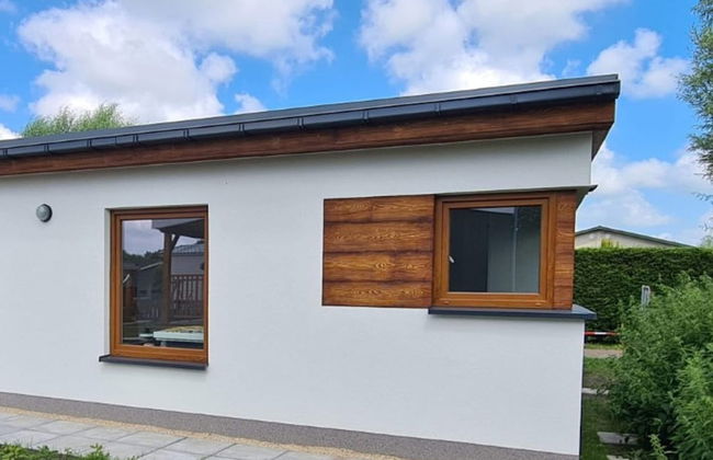 Beautiful Bungalow Near Alkmaar - Photo 1