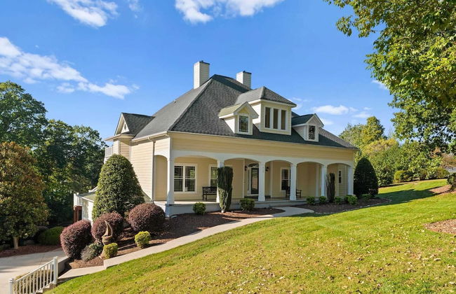 Lakefront 6bdr, Priv Dock, Game Room, Firepit Jake's Lake House by Avantstay - Foto 59