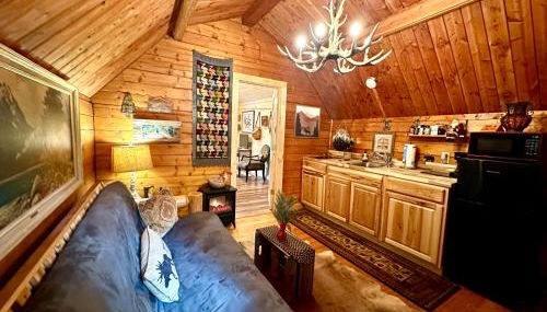 The Dapper Duck Log Cabin - Photo 3