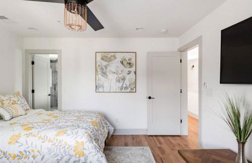 Brand New Luxury Home near Downtown - Foto 29