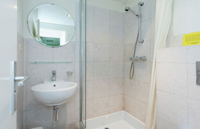 Great Spacious Holiday Home in a Tranquil Holiday - Foto 13