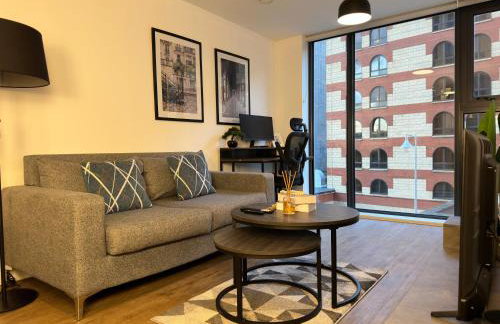 Cozy City Centre Apartment with Free Gym and Free Coffee - Photo 41