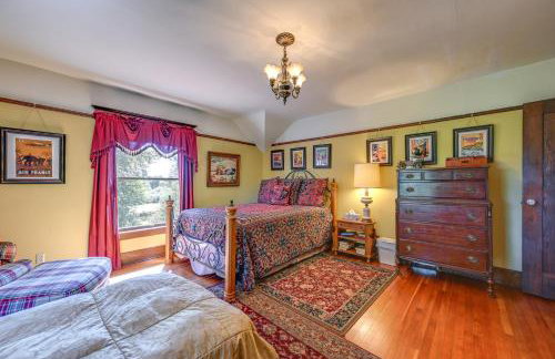 Historic Auburn House on 37 Acres with Private Lake! - Foto 26