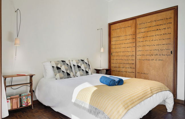 VIC Aveiro Arts House - Photo 17