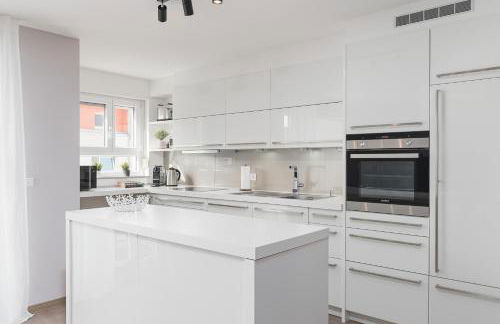 DELUXE APARTMENT 2 Schlafzimmer - Aufzug - kostenlos Parken - Balkon - Messe Flughafen - Foto 18