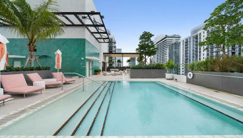 Downtown Drift-Luxury Amenities Sauna & Pool - Foto 3