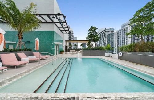 Downtown Drift-Luxury Amenities Sauna & Pool - Foto 3