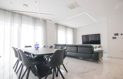 Villa Ancora, Luxury Villa with Pool - Photo 15