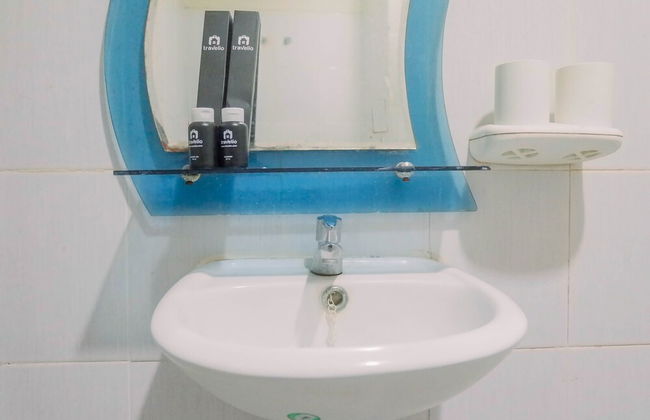 Minimalist 2BR Apartment at Dian Regency - Foto 10